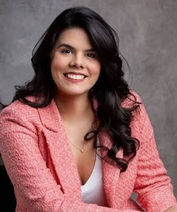 Brisa Burgos Dias de Macedo